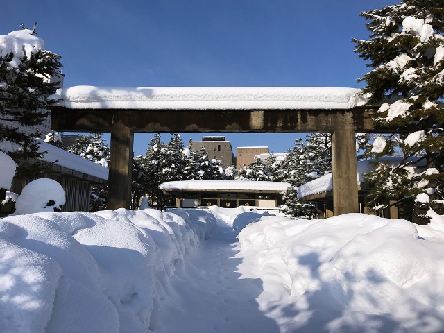 Fukui Shrine in the morning of February 9, 2018