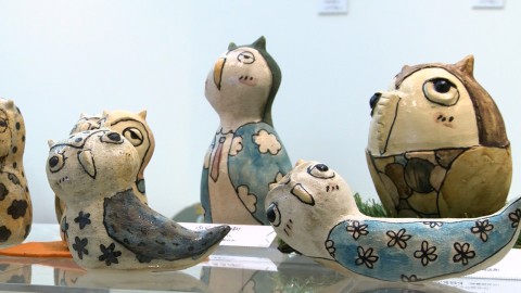Ms.Yukari Mouri Pottery of owl