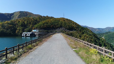 The upper surface of Kuzuryu Dam