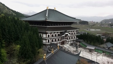 五重塔の上から清大寺を眺めた風景