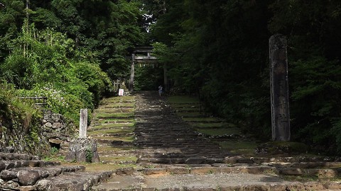 平泉寺境内への入口