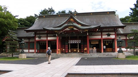 the outer hall of worship