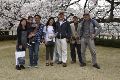 Mr. Ugyen Dorji and his family member, his wife, son and sister, and staff from Bhutan museum Fukui